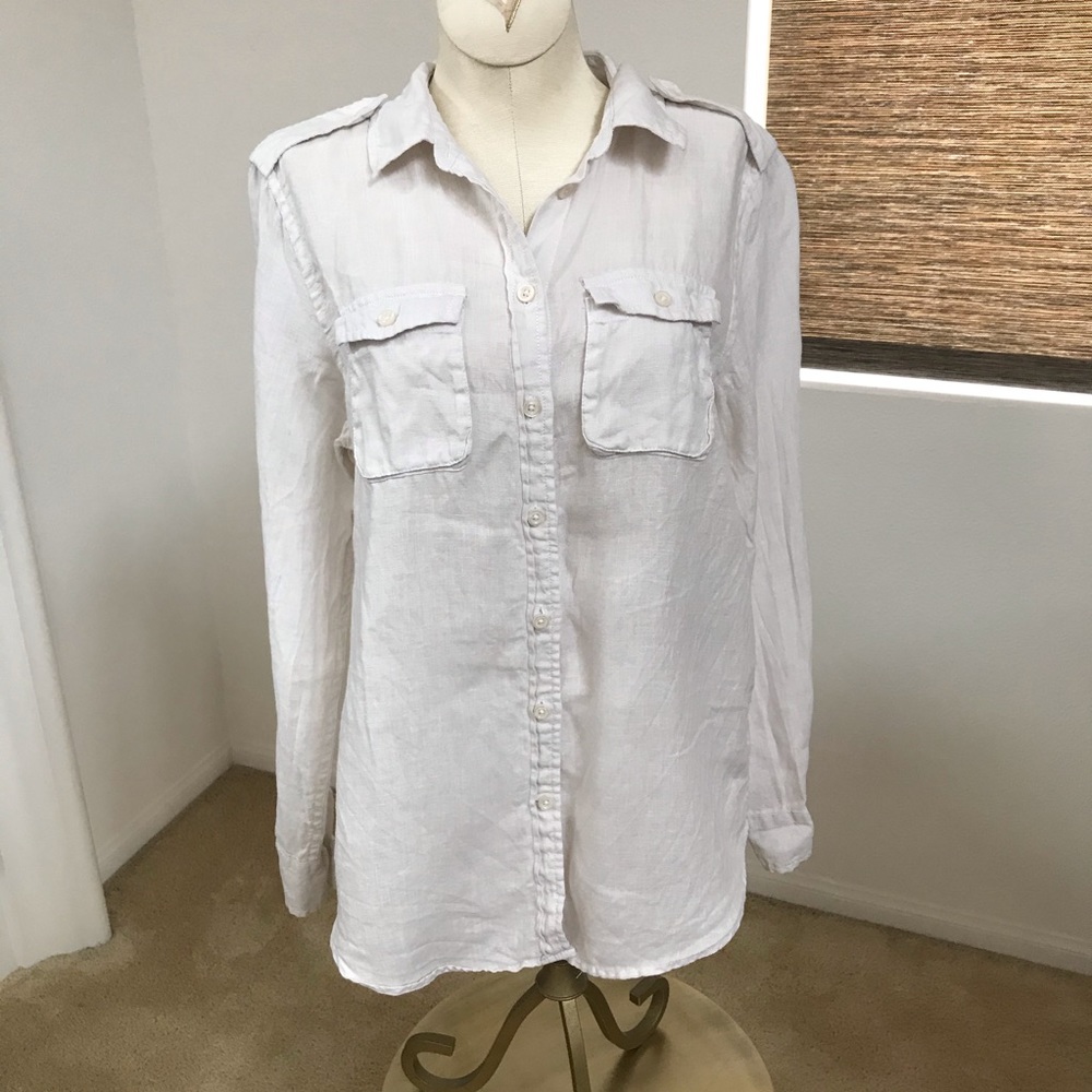 Gap 100%linen button up shirt long sleeve